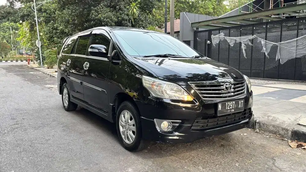 Toyota Kijang Innova 2012 Bensin