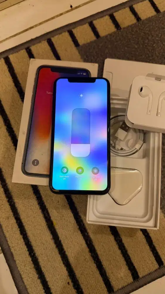 Dijual Iphone X Grey 256GB Terdaftar Lengkap