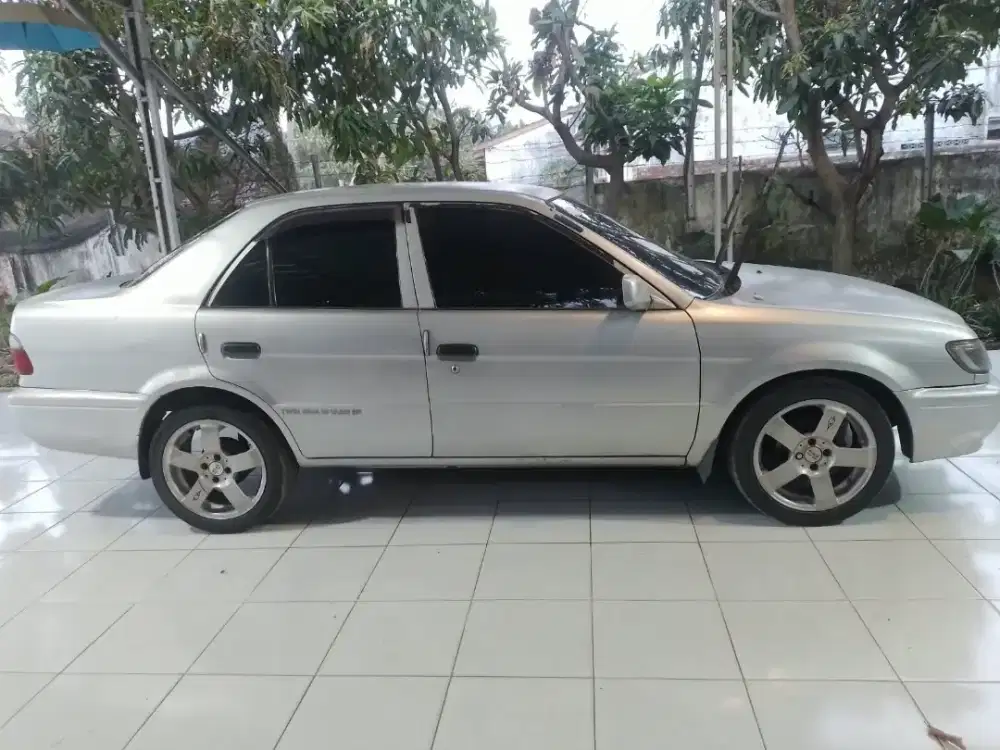 TOYOTA SOLUNA SILVER METALIK
