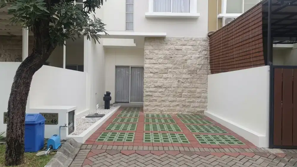 Furnished 2 Tingkat  Puri Surya Jaya Citraland Sidoarjo Disc 400 juta