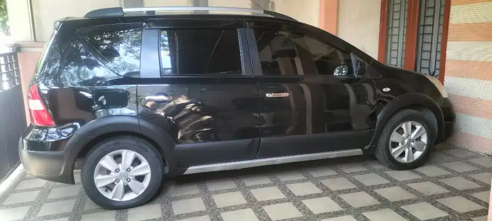 MOBIL LIVINA X GEAR