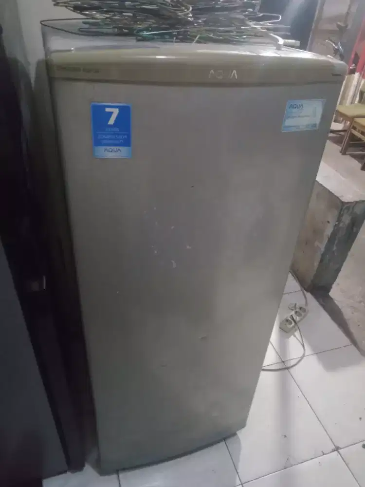 Prizeer rak merk aqua