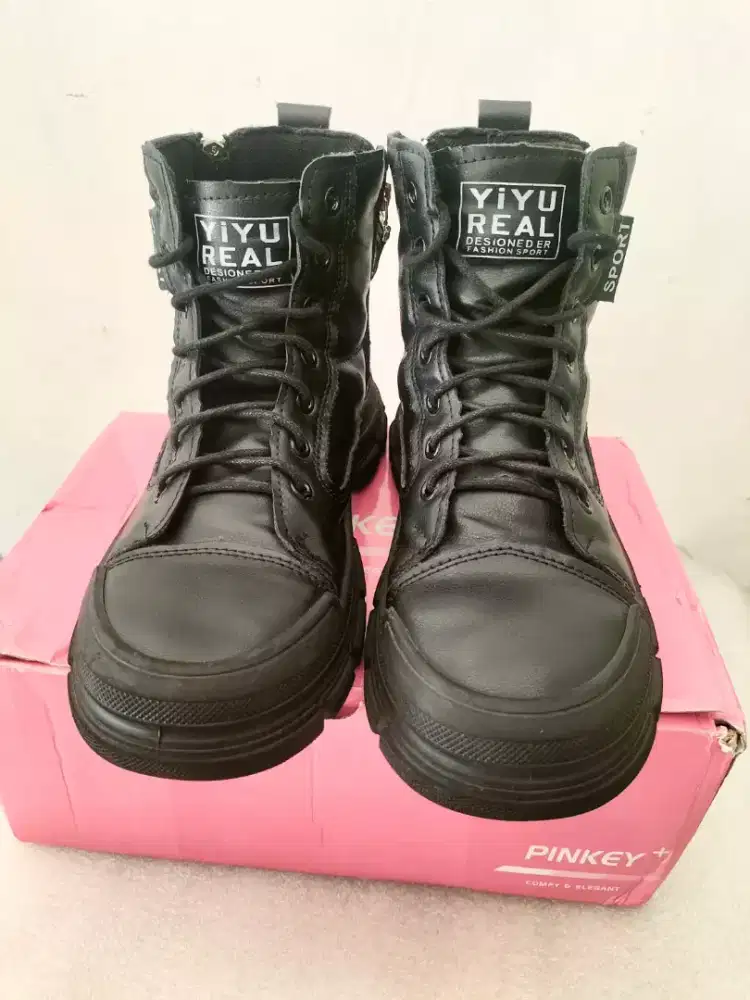 Sepatu Boots Anak super