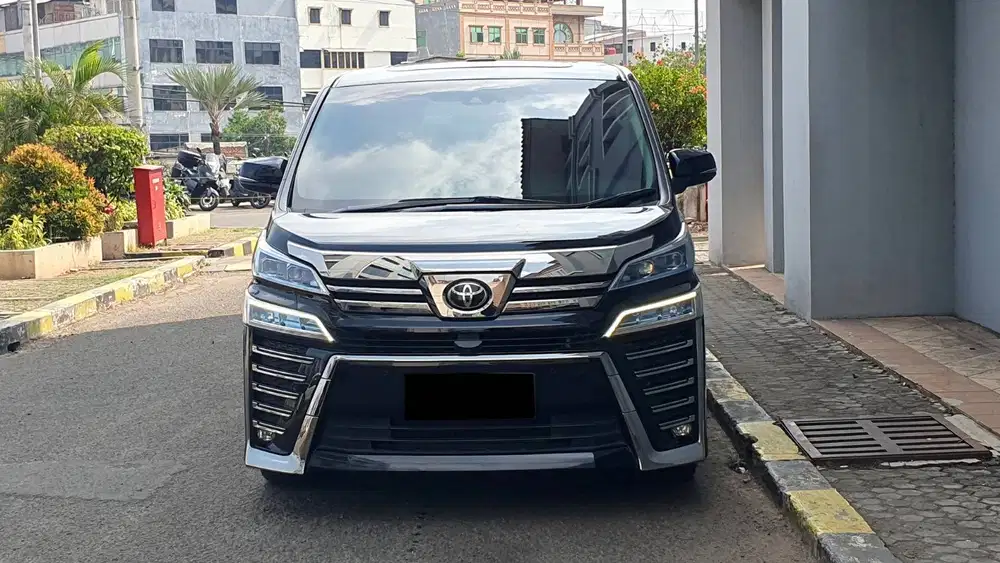 Toyota Vellfire 2.5 G Pilot Seat AT Black On Black 2023 Record Garansi