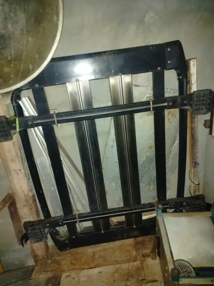 Roof rack mobil taruna