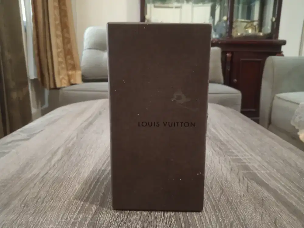 LOUIS VUITTON - Kotak Original