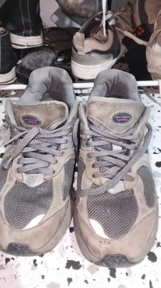 NB 2002R ABU ABU