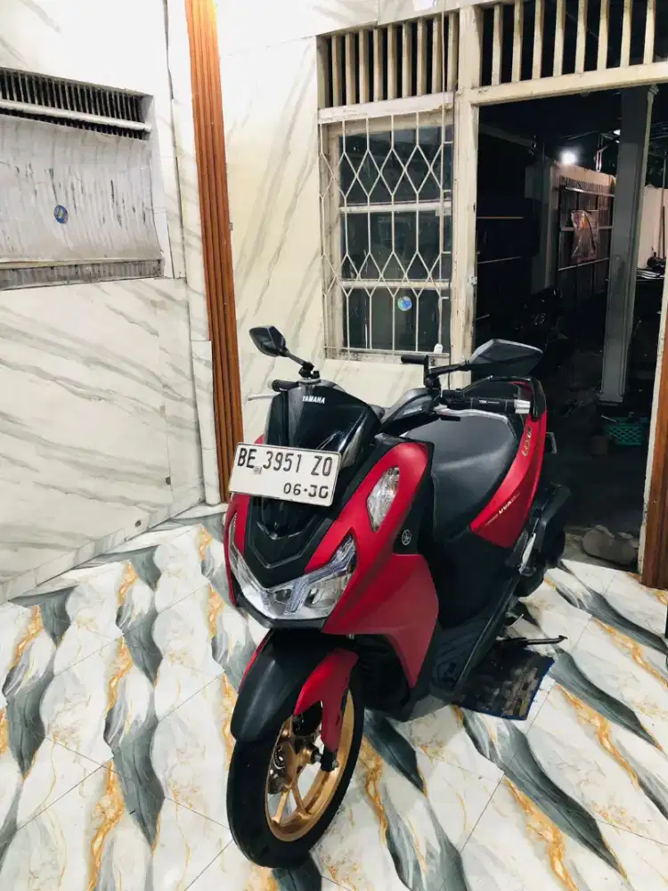 YAMAHA LEXI NEW LX KEYLES ISTIMEWA 2025 Pajak Hidup