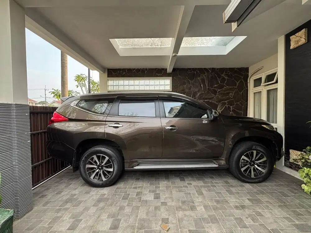 Pajero Sport Dakar 4x4 Solar AT