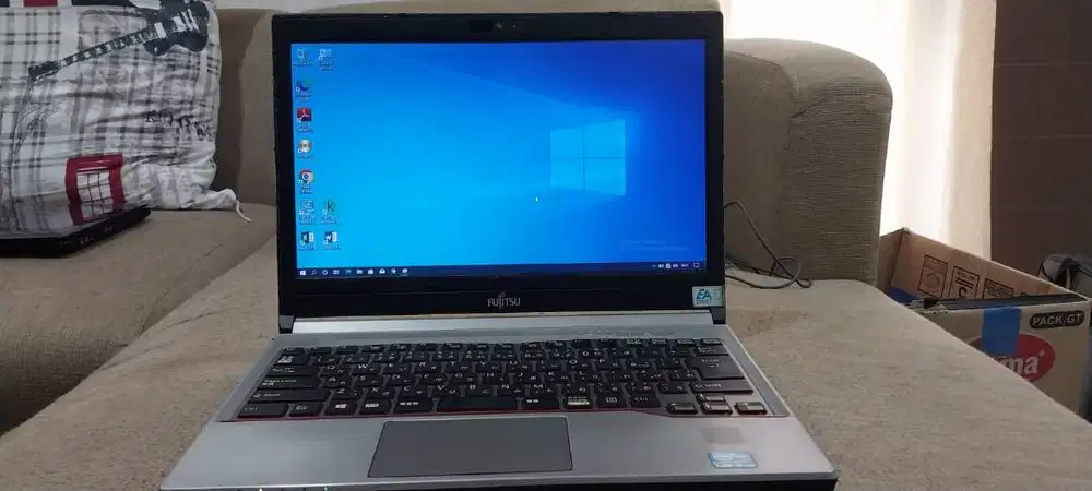 Fujitsu Lifebook E733 G Silver