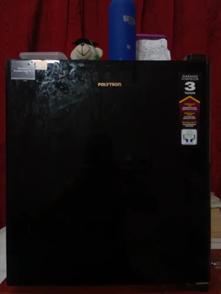 Kulkas Polytron Mini Refrigerator PRH 51