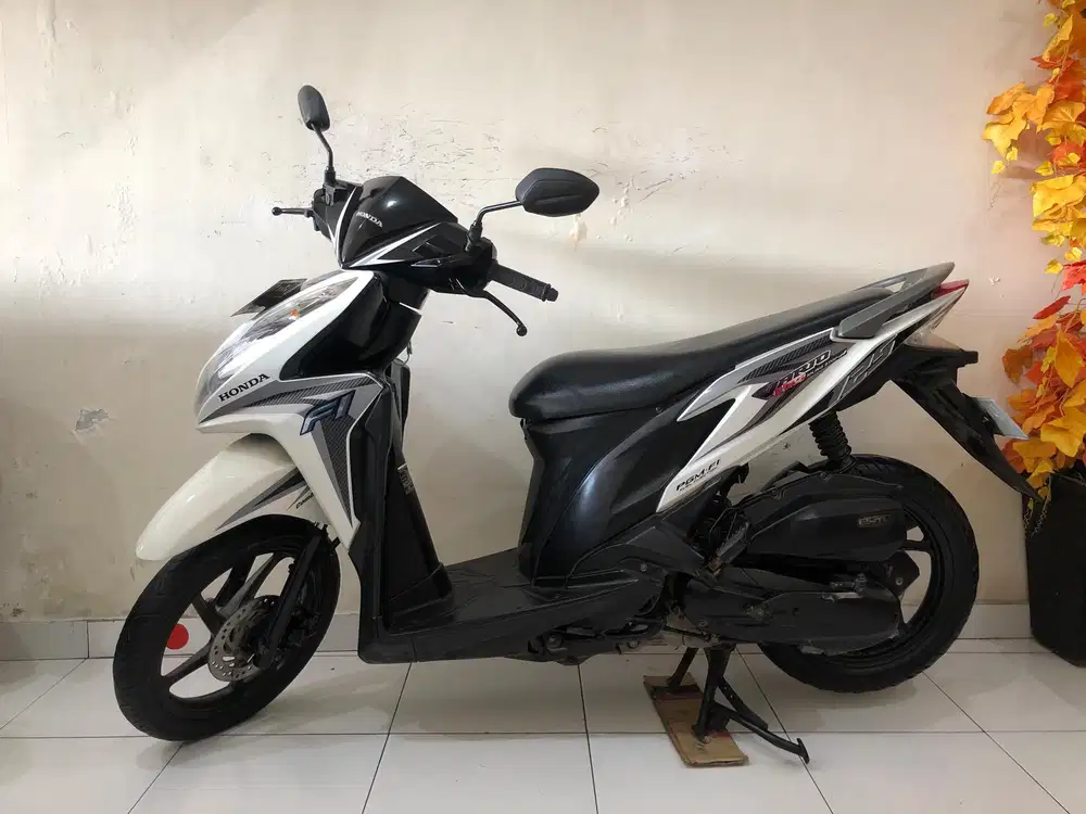 Honda Vario Techno 125 Th.2013 hitam putih!!
