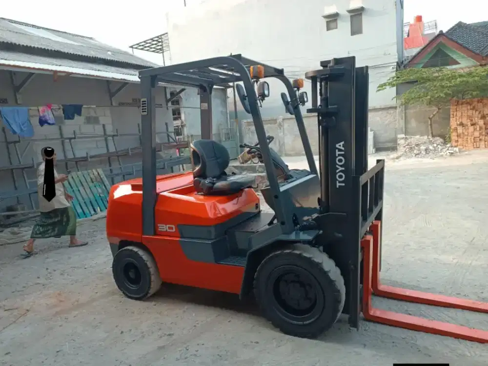 Forklift Toyota 3 Ton,Matic,Tiang 3 Meter,1DZ-II,FDZN30,Tahun 2020