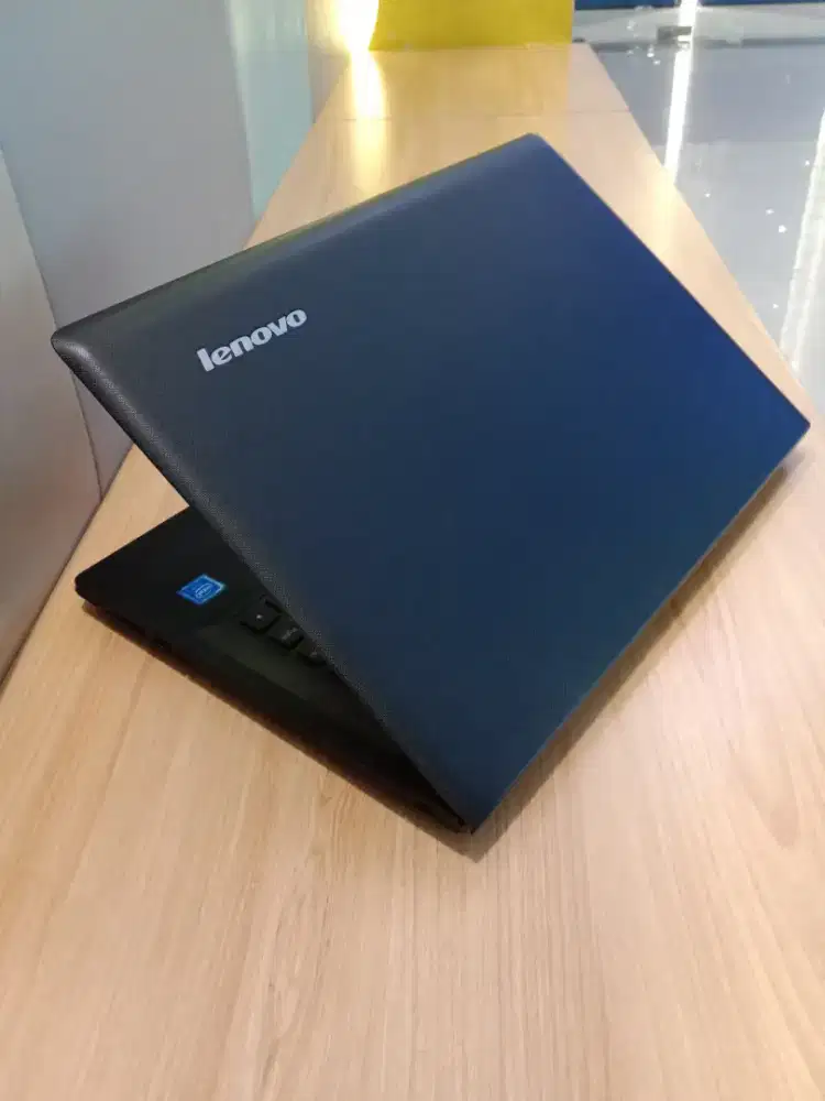 Laptop RAM 8 GB Mulus Slim Normal Semua Siap Pakai Windows 10
