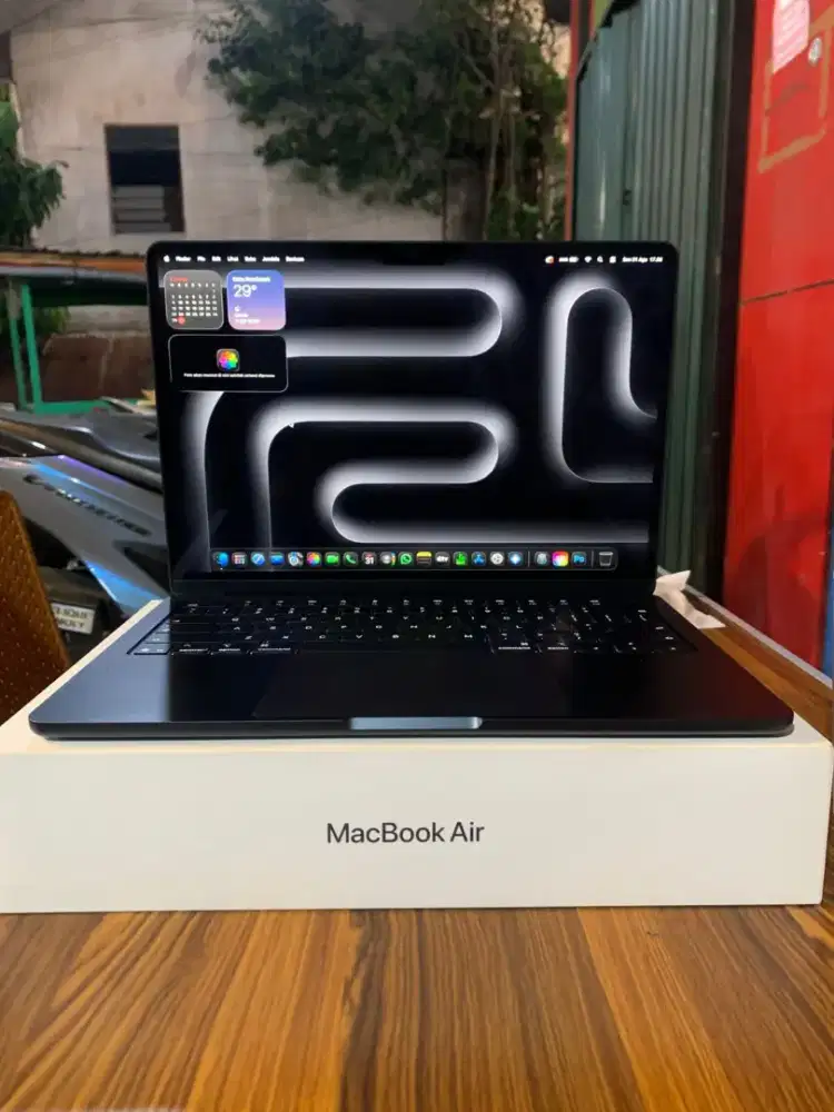Macbook Air M5 (16/512) Sebulanan Pakai