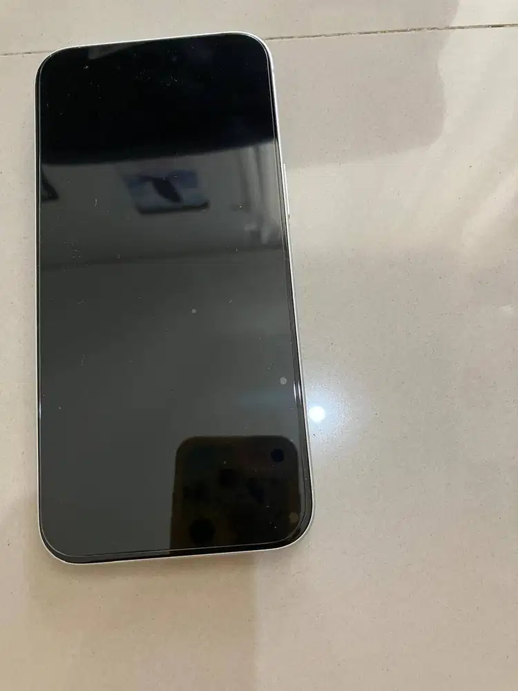 Iphone 16 plus 128gb white like new keluaran resmi Indonesia