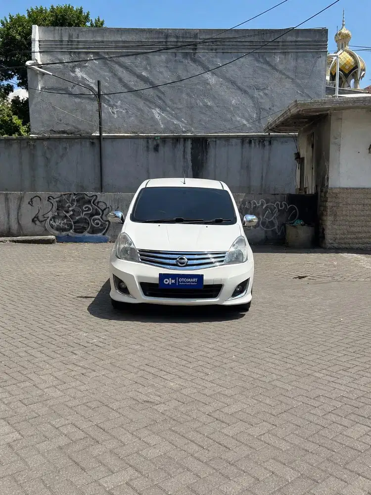 NISSAN 2012 GRAND LIVINA HWS 1.5 AT PUTIH MURAH OTOMART 286 KENJERAN
