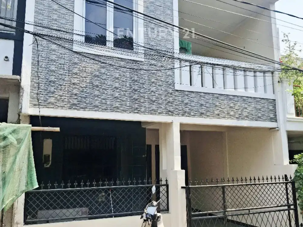 RUMAH BARU RENOVASI AKSES JALAN 2 MOBIL BEBAS BANJIR