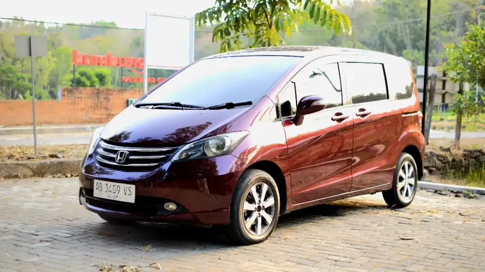 HONDA FREED 2010 AB JOGJA