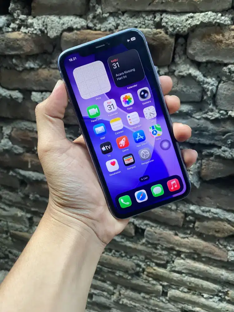 iPhone 11 (64) GB iBox!! Minus Baca!!