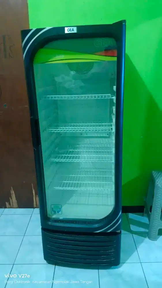 Showcase Gea 4 rak