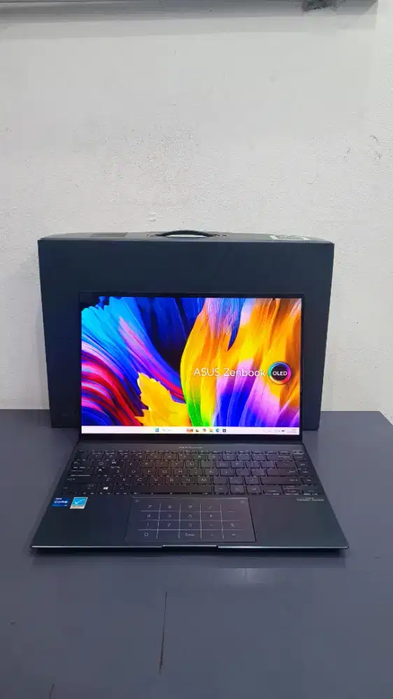 Asus ZenBook UX5401EA TOUSCREN