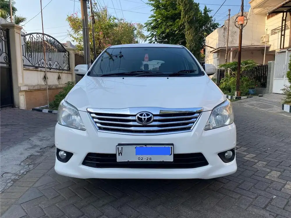Toyota Kijang Innova V Bensin 2012 Automatic