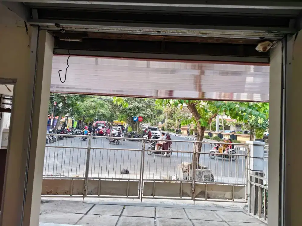 Disewakan Toko/Kantor/Pos Relawan