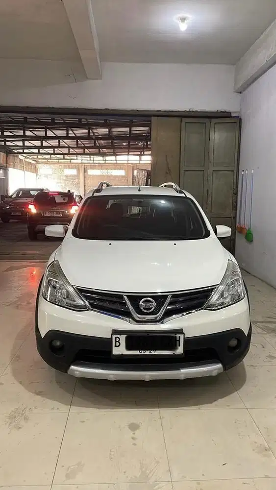 Nissan Livina X-gear 1.5 AT 2013 Km 73ribu