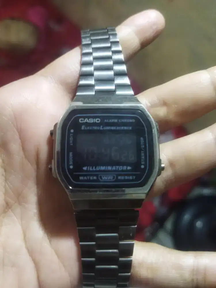 Jam tangan casio A168