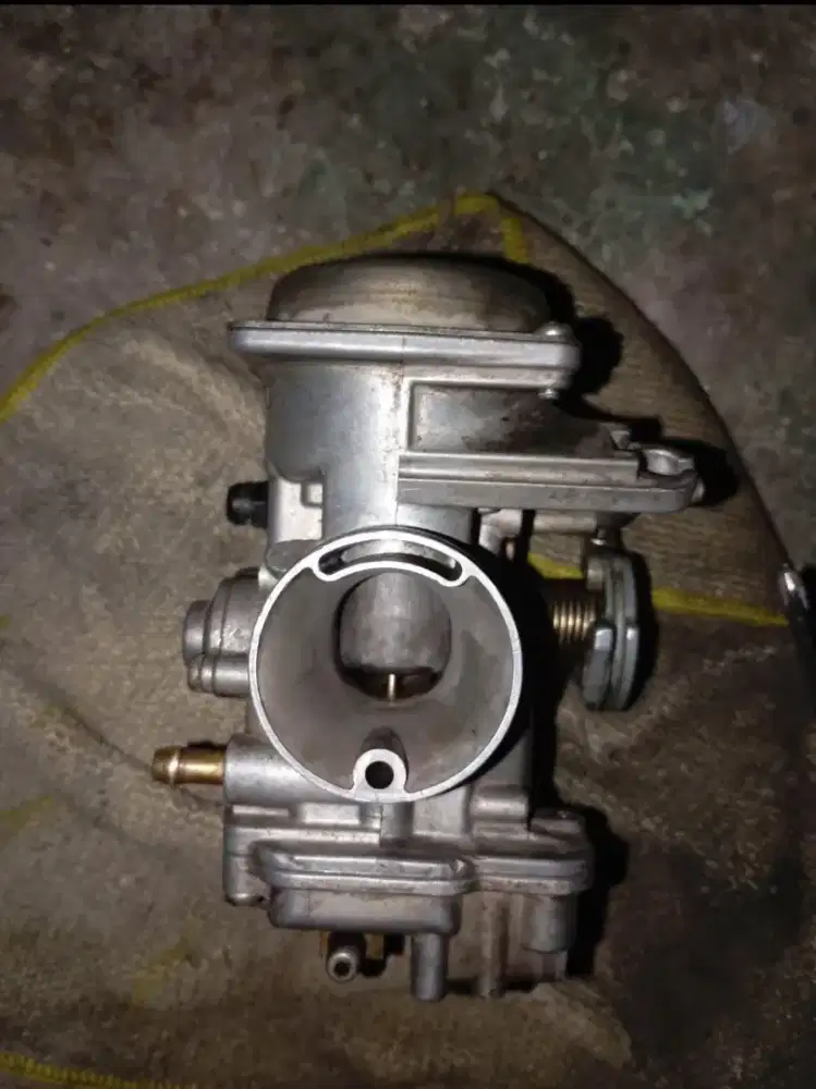Dijual karbulator mio 2008 normal.