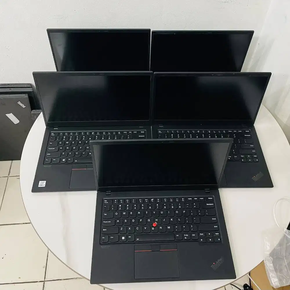 LENOVO THINKPAD X1 CARBON CORE I7 GEN10 16/512 LAYAR 14 INCH *EC