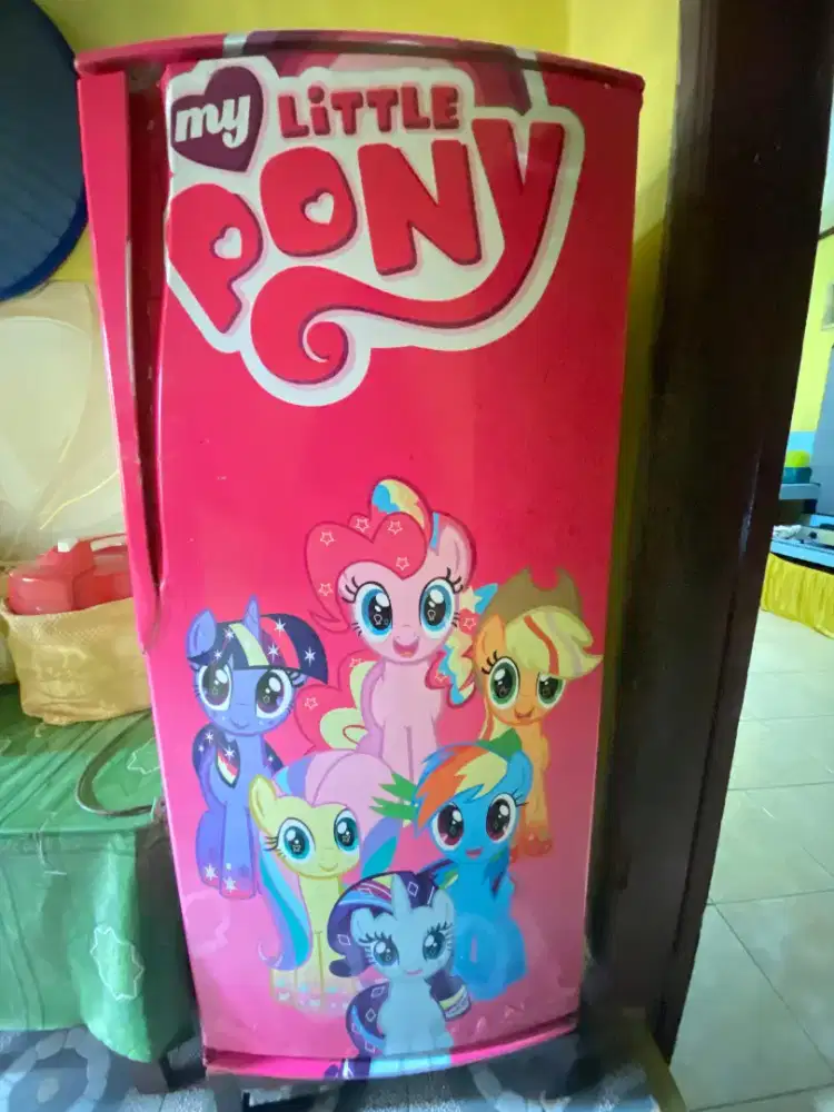 DIJUAL KULKAS 1 PINTU