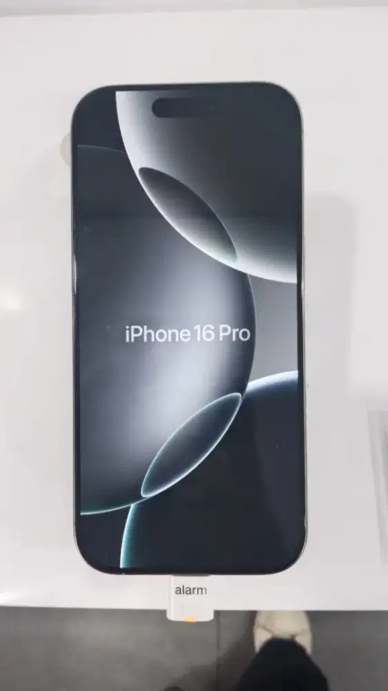hp iPhone 16 Pro