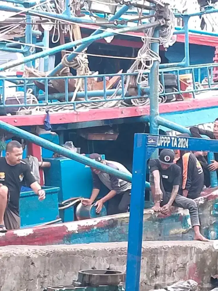 Butuh 2 yang serius kerja
