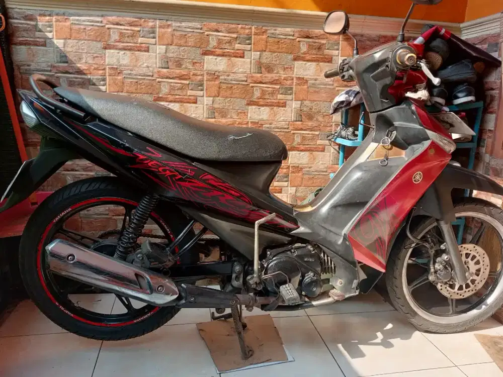 Di jual Yamaha Vega zr