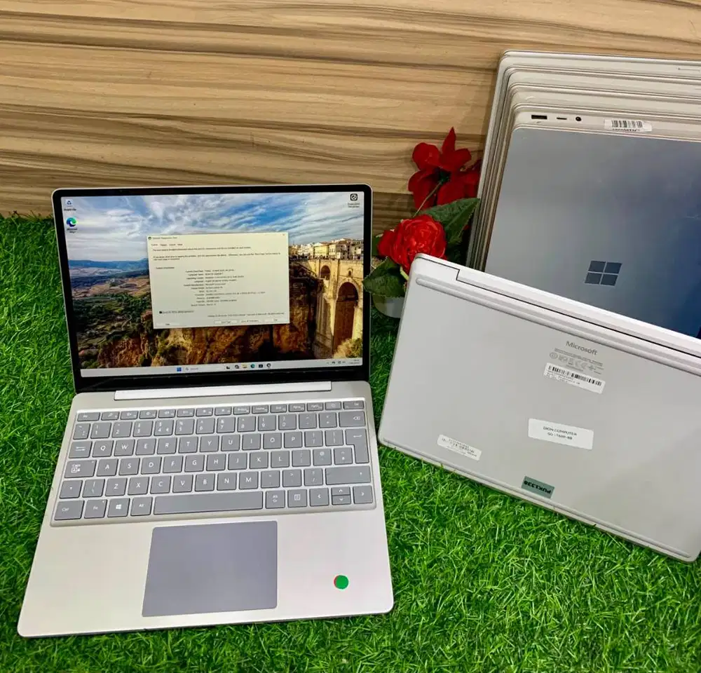 MICROSOFT SURFACE LAPTOP GO TOUCH I5 GEN10 16/256 LAYAR 12.5 INCH *DC