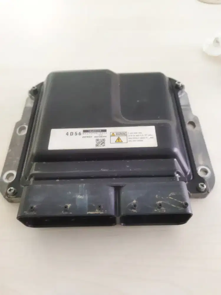 ECU MITSUBISHI TRITON kondisi rusak