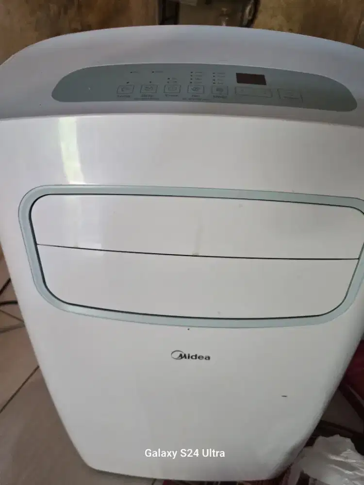 AC PORTABLE MIDEA 1.5PK