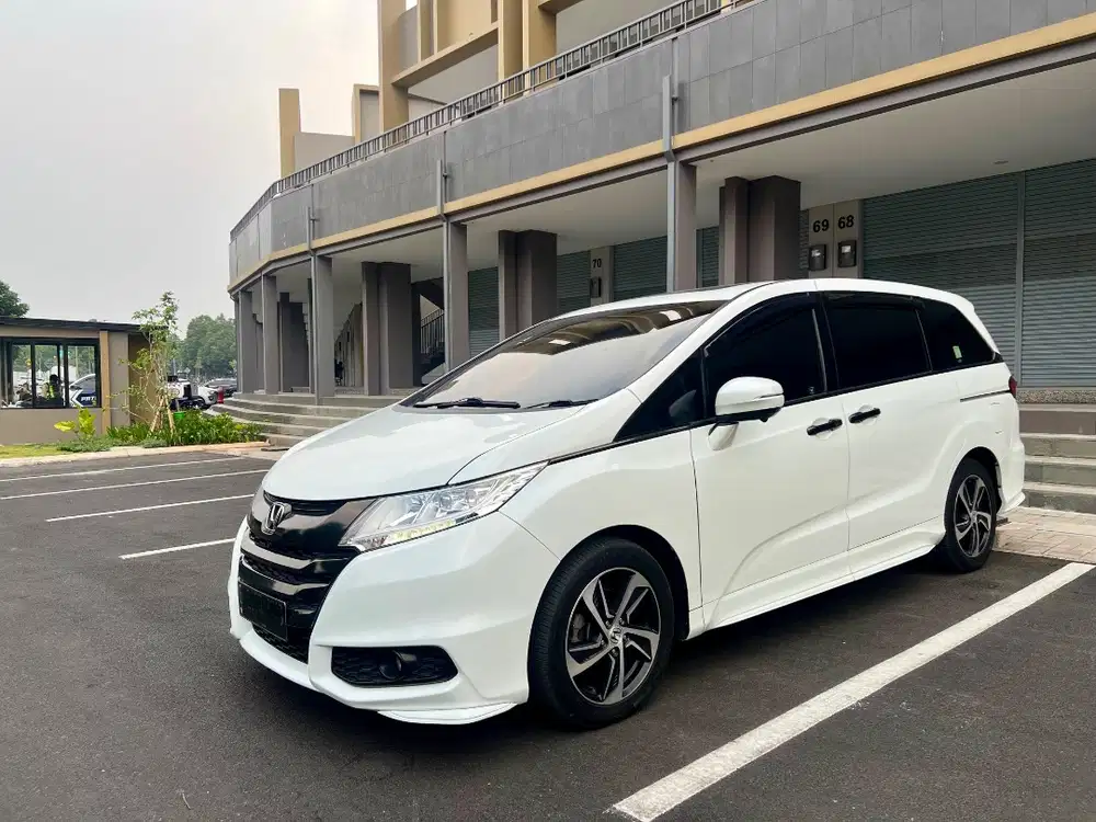 SUPER LOW KM | 24 Ribu KM | HONDA ODYSSEY PRESTIGE 2015.