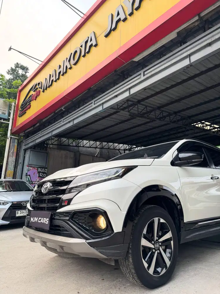 TOYOTA RUSH GR SPORT 1.5 CVT 2025(KM20RB)PUTIH/PJK5-27/NOPR/ANTIK/TOP!