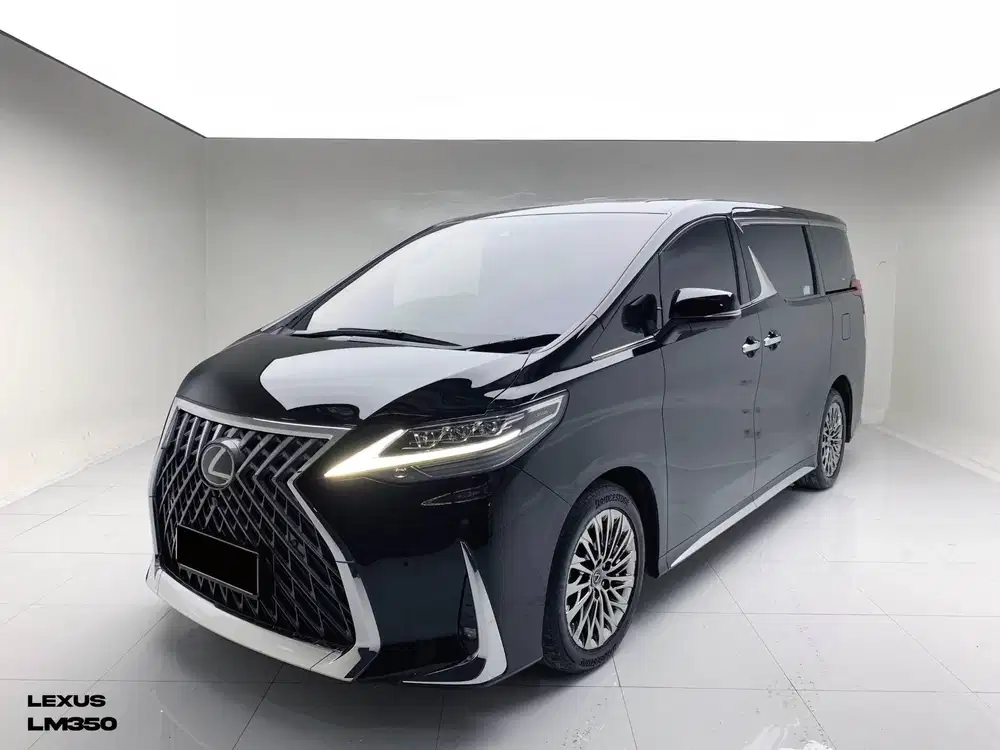 LEXUS LM350 7-SEATER 2022 BLACK ON BLACK