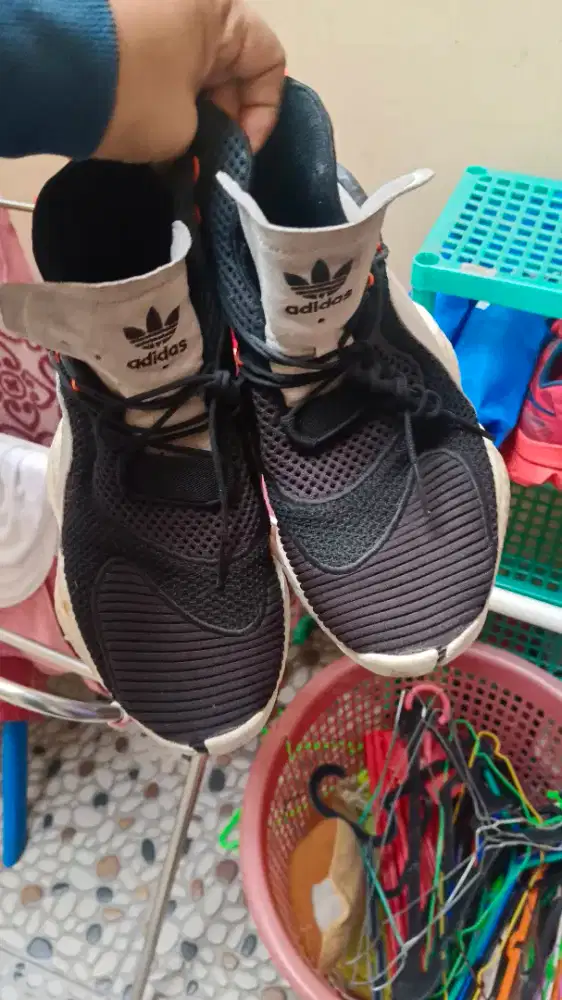 Jual sepatu Adidas basket size 44