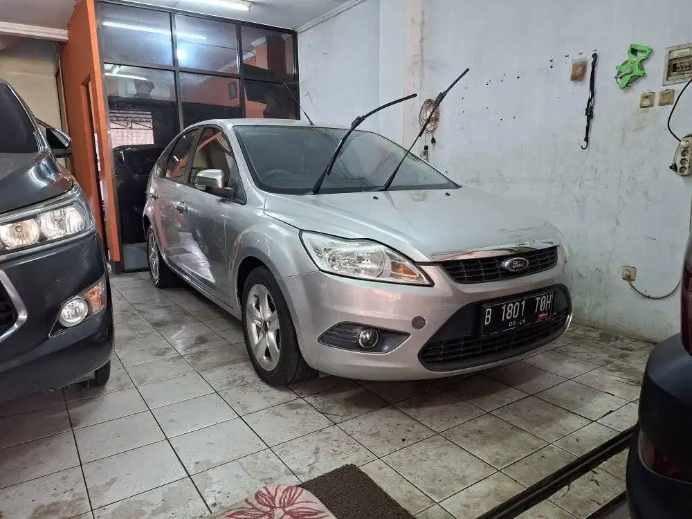 Ford Focus 1.8 Hatcback AT 2011 Km 80rb Record