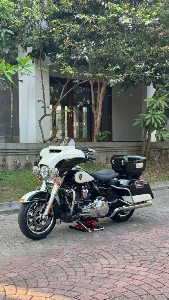 Harley Davidson Electra Police 2018 not Road glide,Street Glide