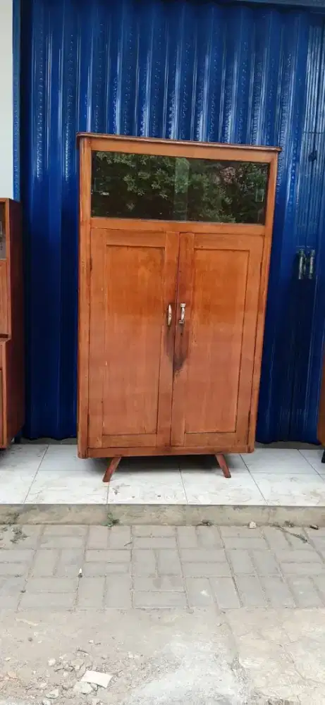 Lemari dapur tua kaki jengki era kolonial