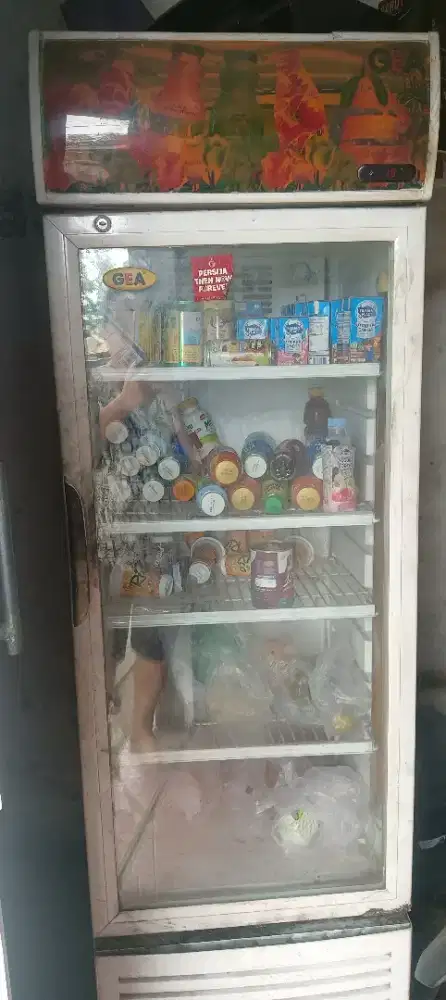 Dijual Showcase merek GEA