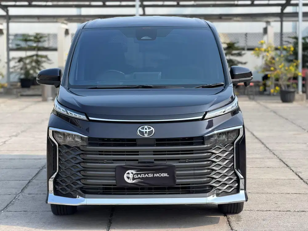 KILOMETER ANTIK RECORD TOYOTA VOXY 2.0 TSS 2024