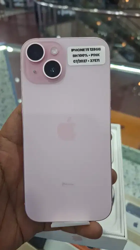 Iphone 15 pink 128 ibox free accesories