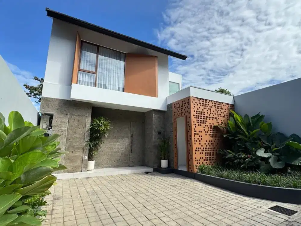 Dijual villa residence dengan konsep di daerah Sanur, Denpasar.